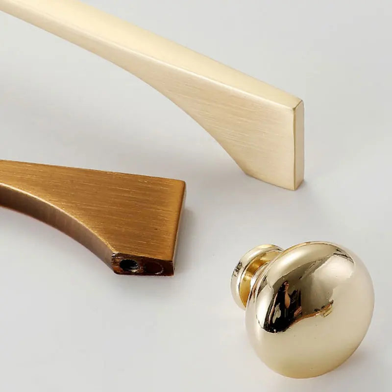 European Cabinet Handles and Knobs Brushed Gold Bedroom Wardrobe Pulls Antique Coffee Furniture Hardware